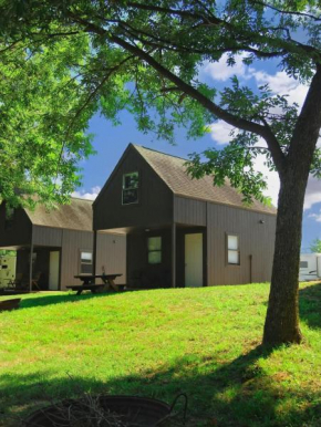 Riverfront Getaway Cabin #2 - Sleeps 5